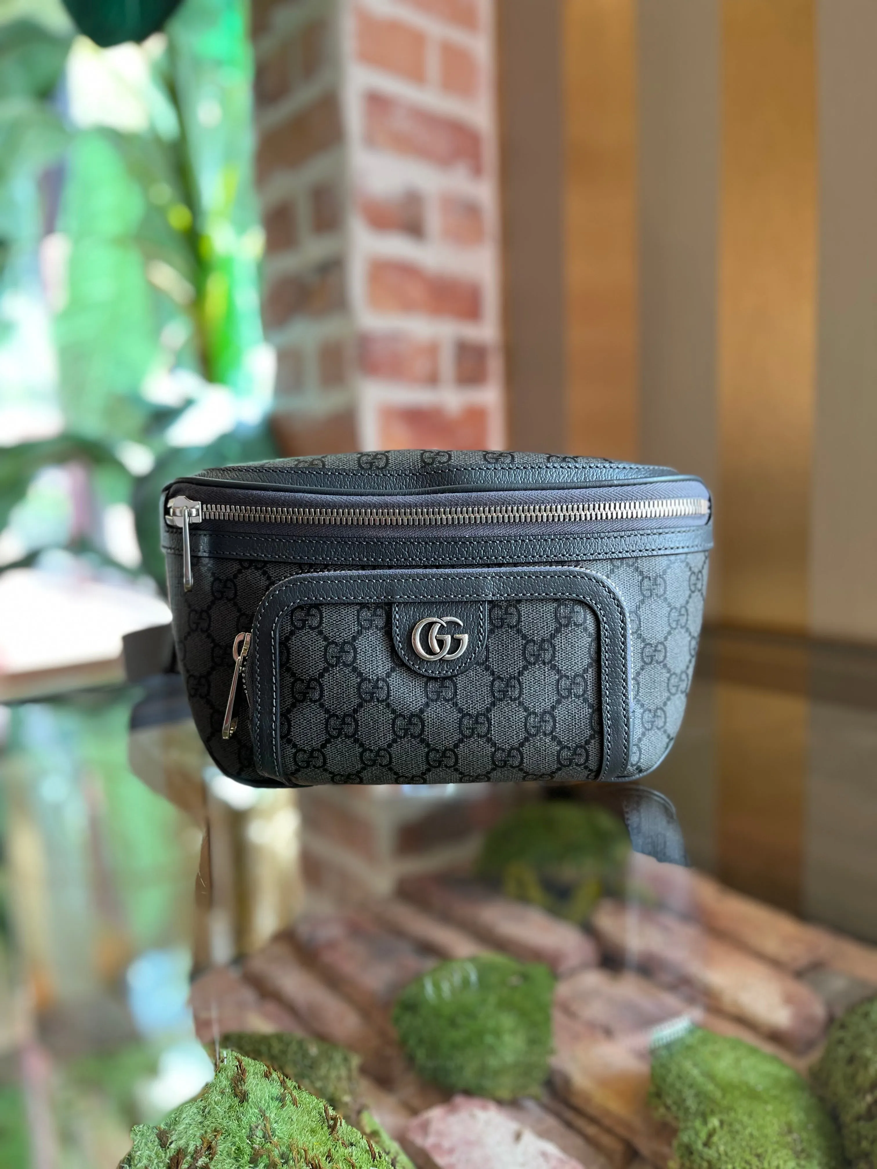 GUCCI Ophidia Medium GG Supreme Canvas Belt Bag