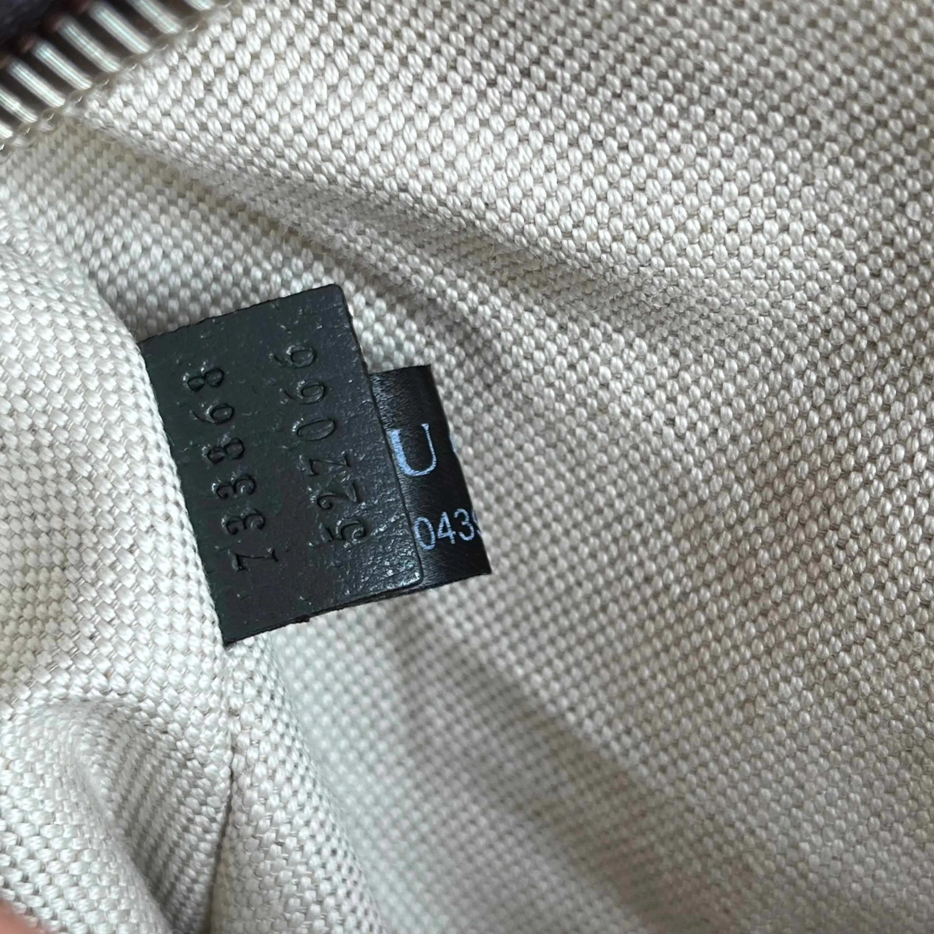 GUCCI Ophidia Medium GG Supreme Canvas Belt Bag