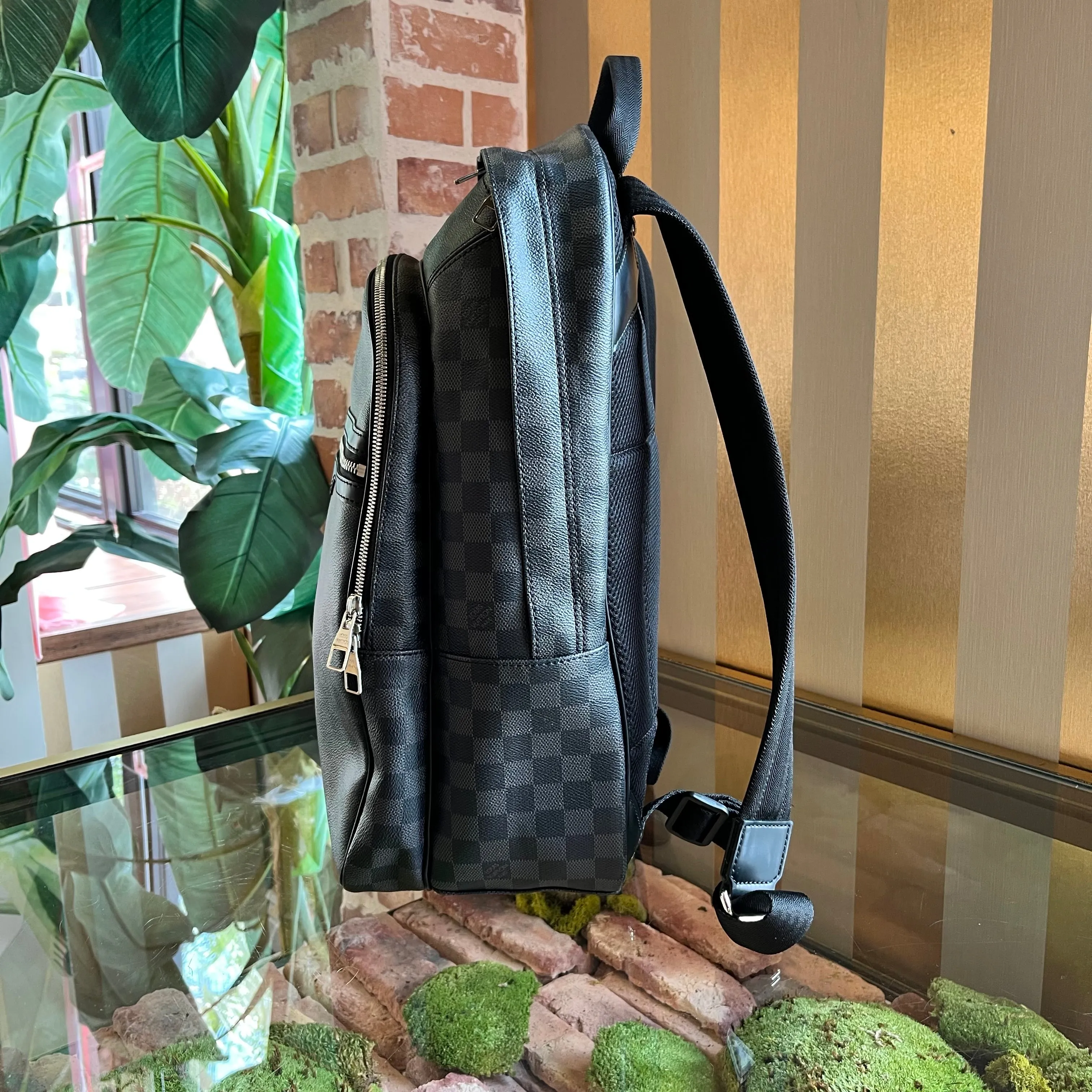 LOUIS VUITTON Michael Damier Graphite Canvas Backpack