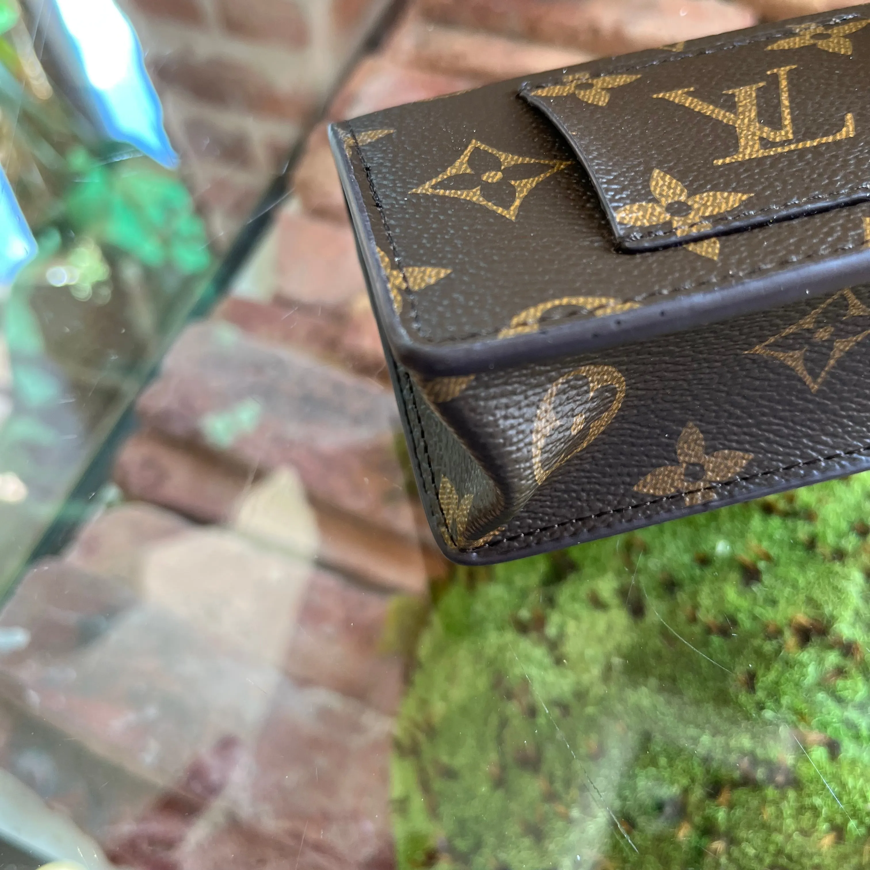 LOUIS VUITTON Monogram Daily Belt Pouch