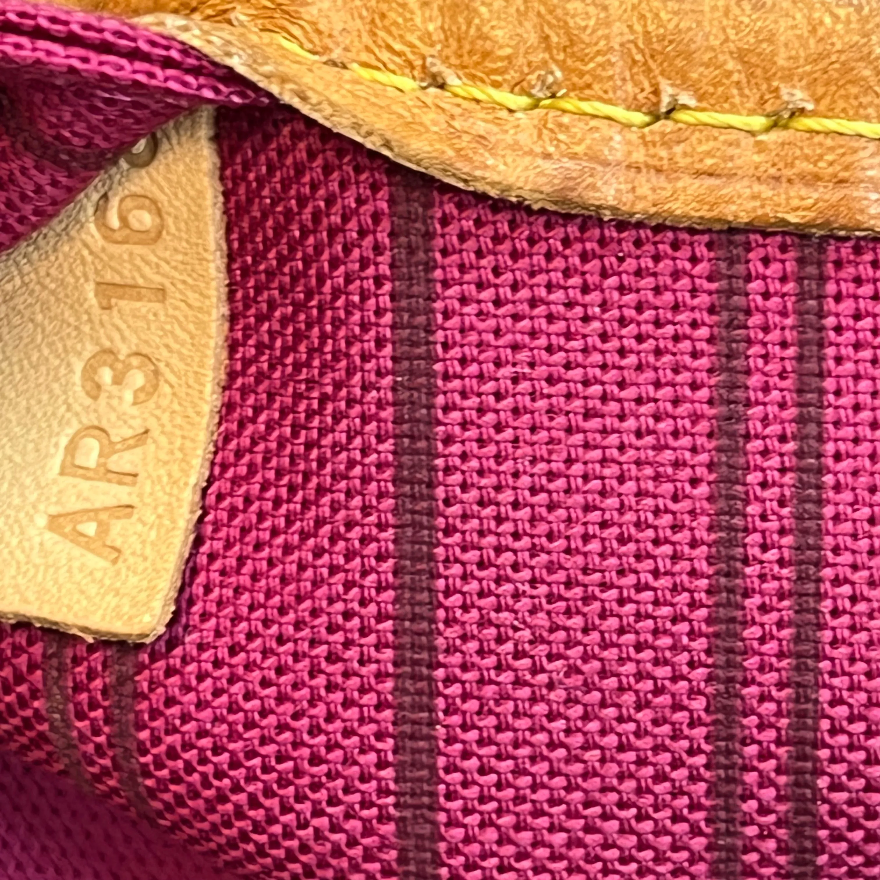 LOUIS VUITTON Neverfull MM Limited Edition Monogram Patches Tote