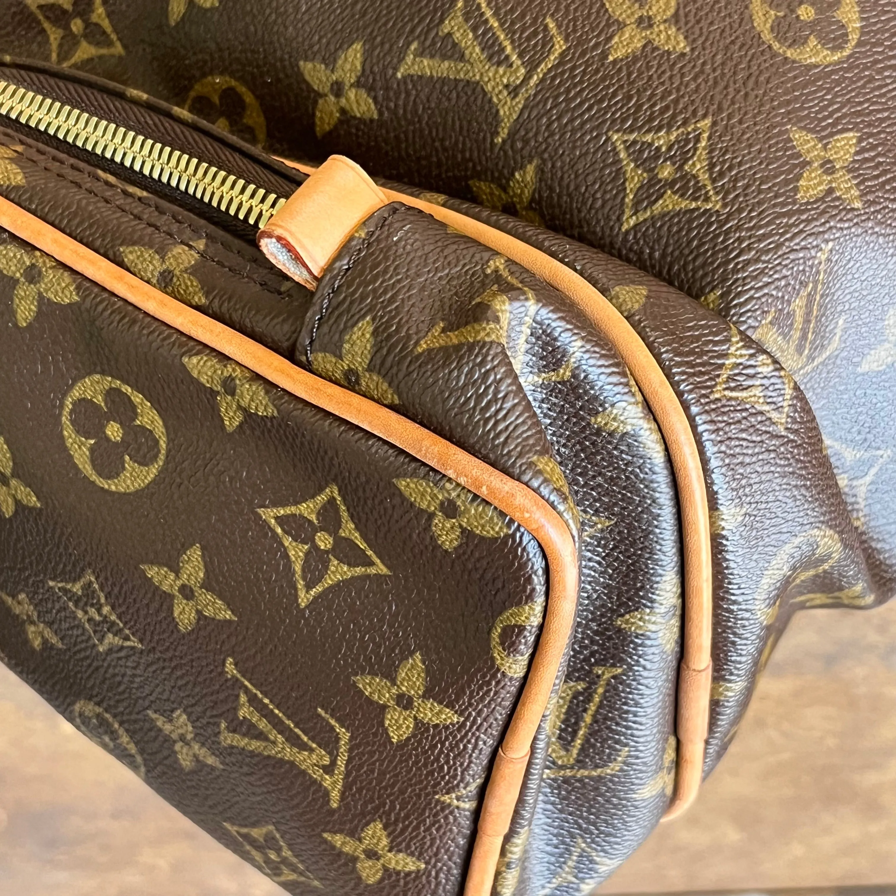 LOUIS VUITTON Sac Squash Monogram Canvas Crossbody Bag