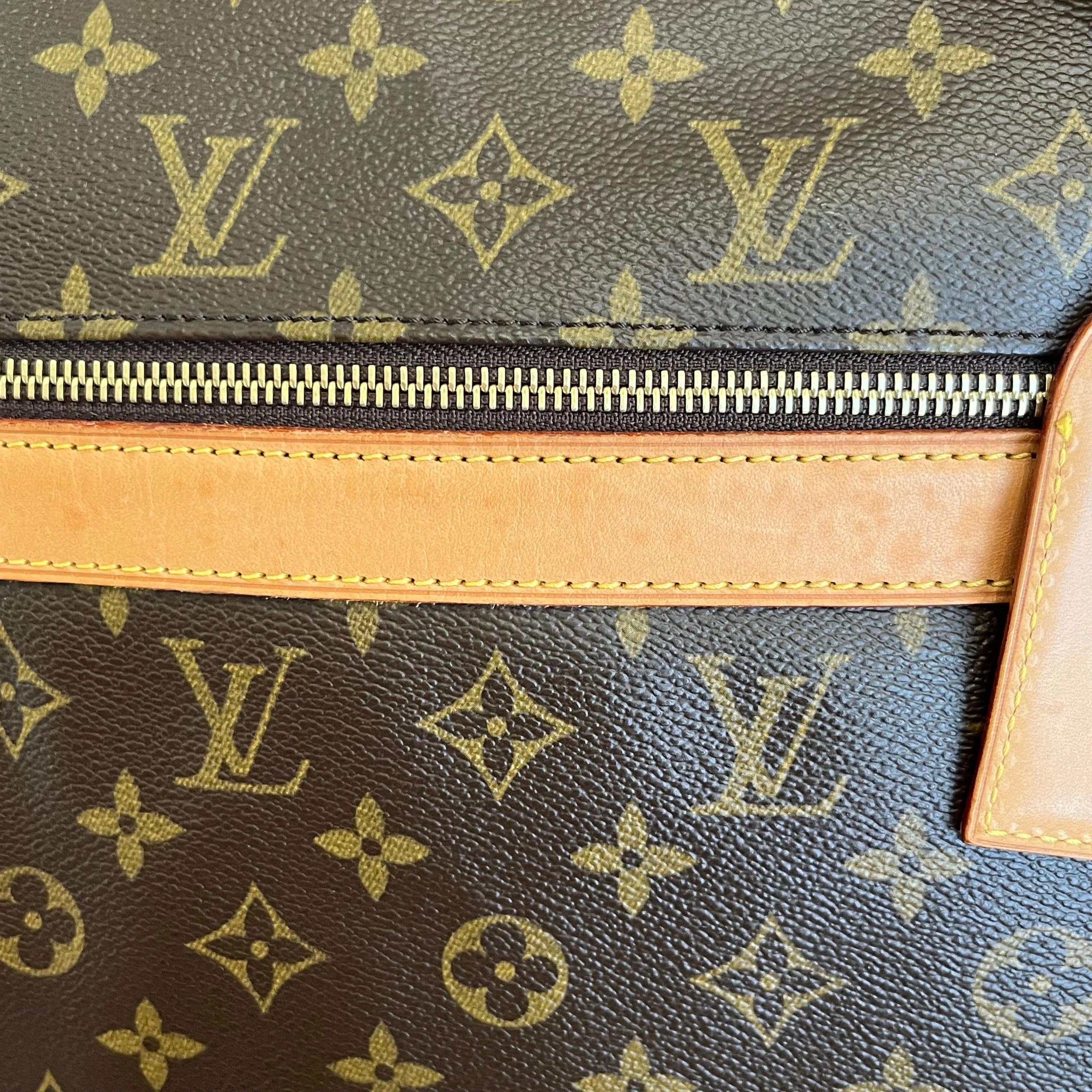 LOUIS VUITTON Sac Squash Monogram Canvas Crossbody Bag