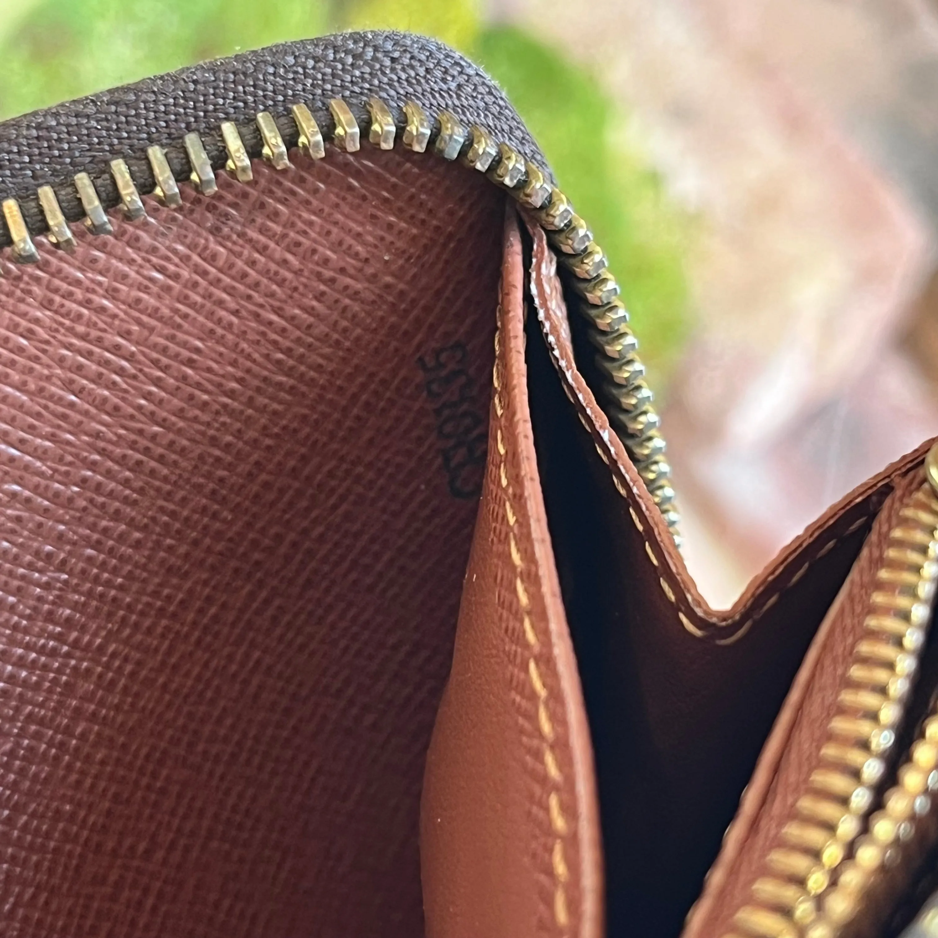 LOUIS VUITTON Zippy Monogram Canvas Wallet