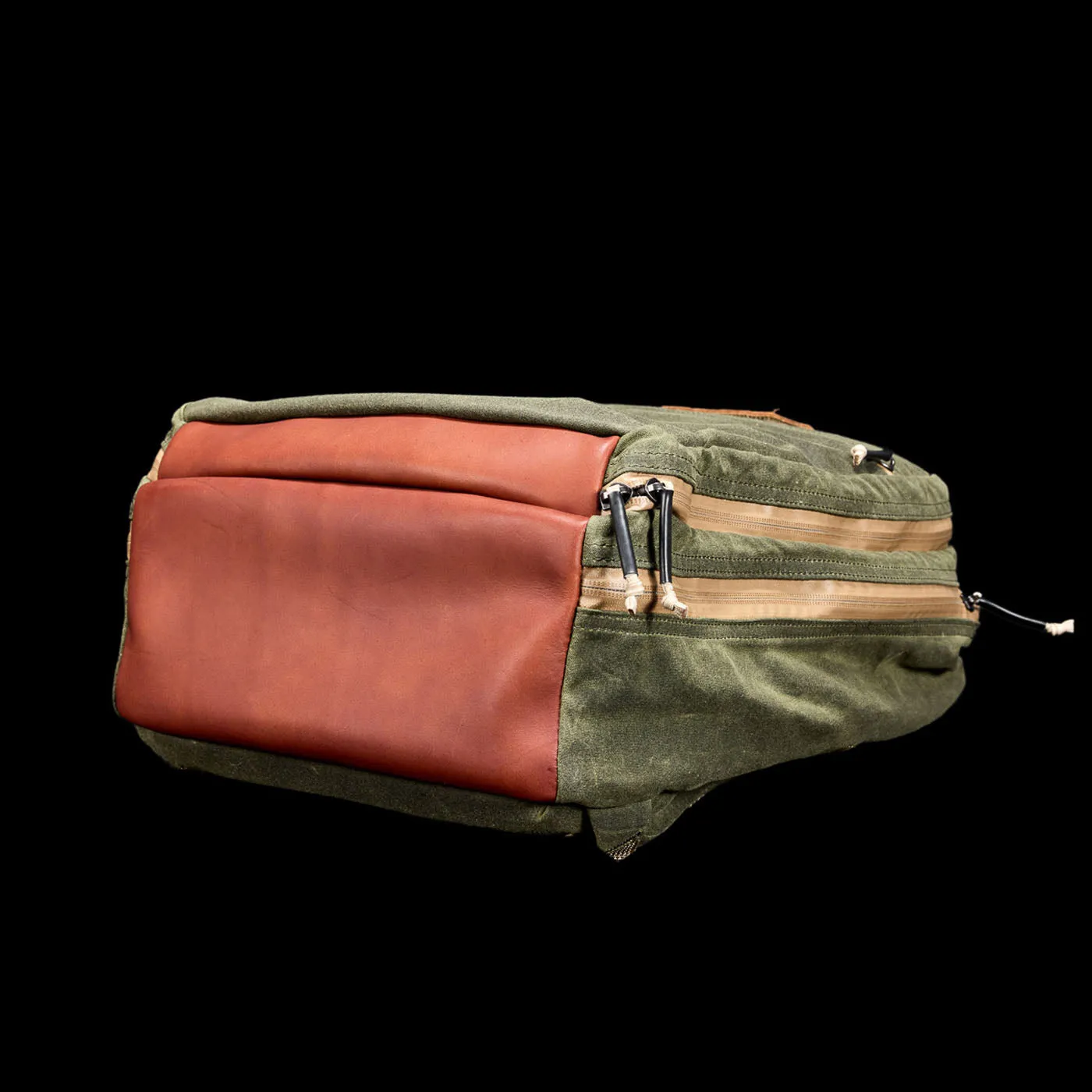 Waxed Canvas 18L Bullet Ruck