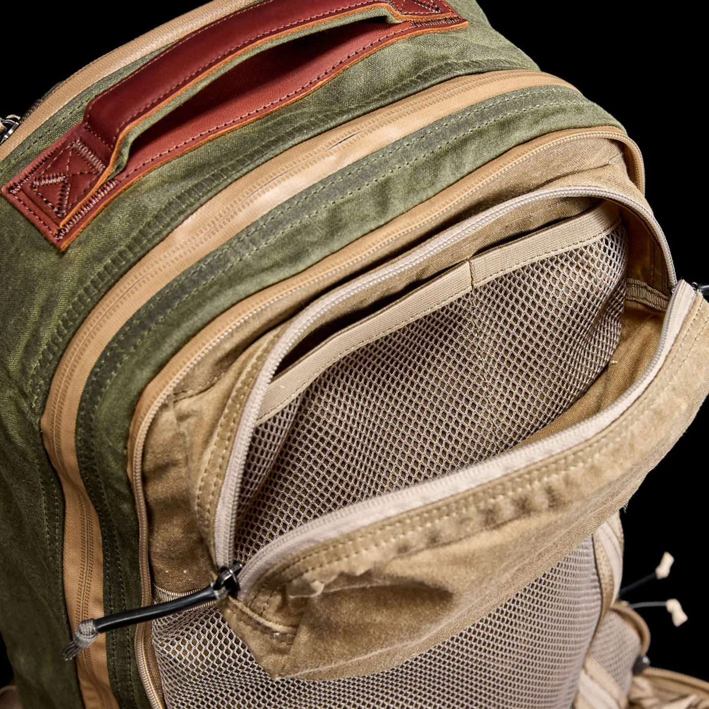 Waxed Canvas 18L Bullet Ruck